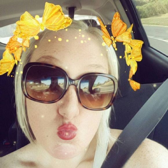 Meet your Posher, Christi - Picture 1 of 1